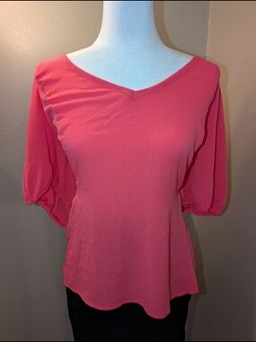 NWT Torrid Coral Pink V-Neck Short Sleeve Top